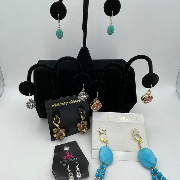 Lot of 6 Prs Dangle Pierced Earrings Assortment Brands Colors - Picture 1 of 7
